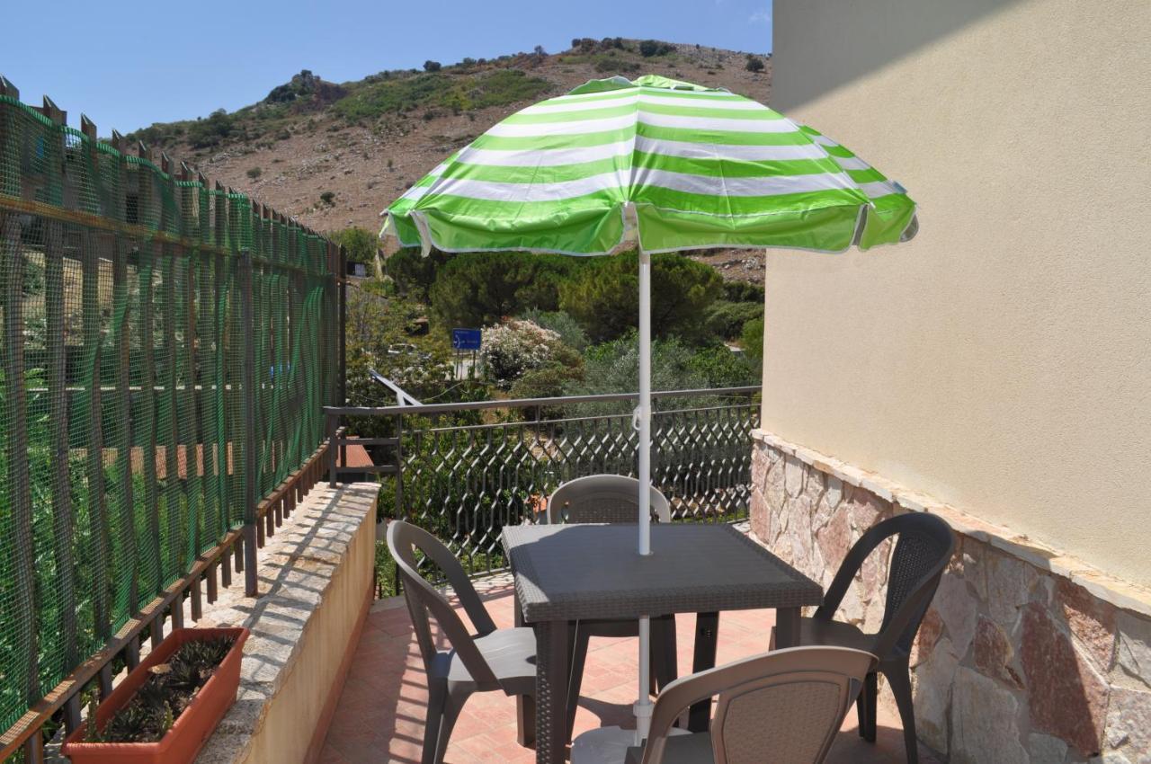 מונריאלה Summerhouse Sagana מראה חיצוני תמונה