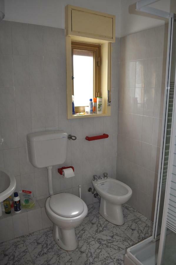 מונריאלה Summerhouse Sagana מראה חיצוני תמונה