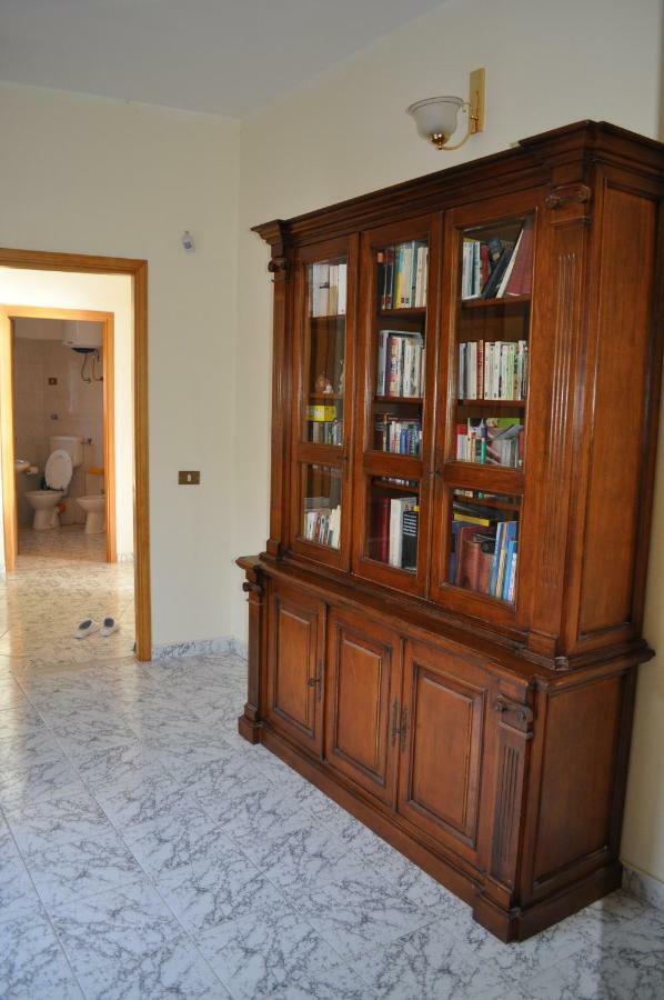 מונריאלה Summerhouse Sagana מראה חיצוני תמונה